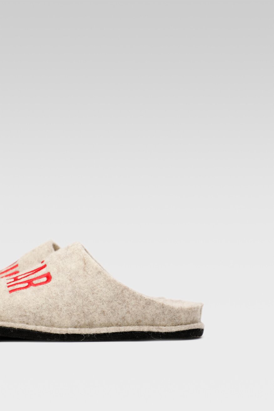 Kapcie Big Star KK276021C Beżowy