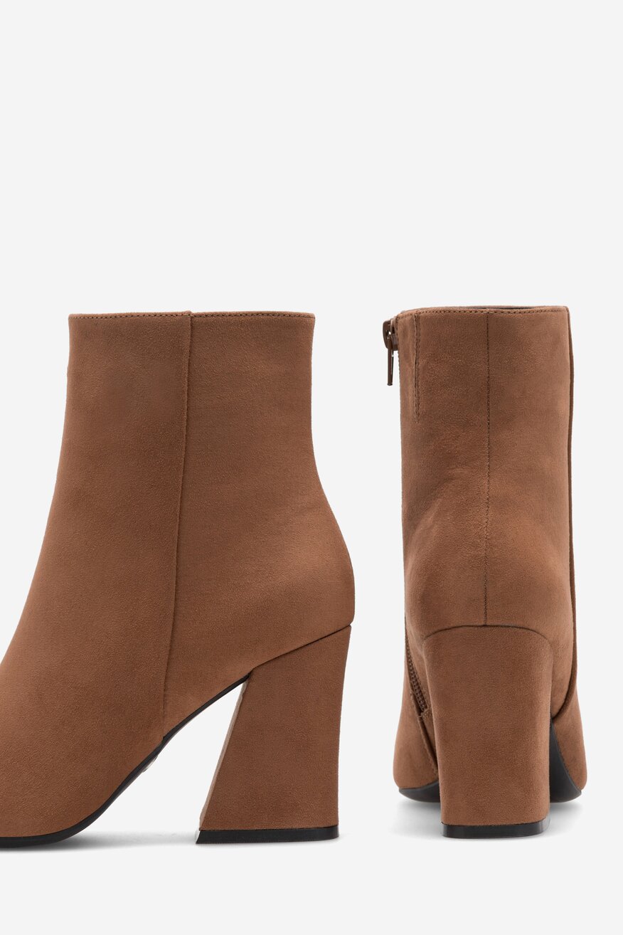 Botki NINE WEST SATI 13196A Brązowy