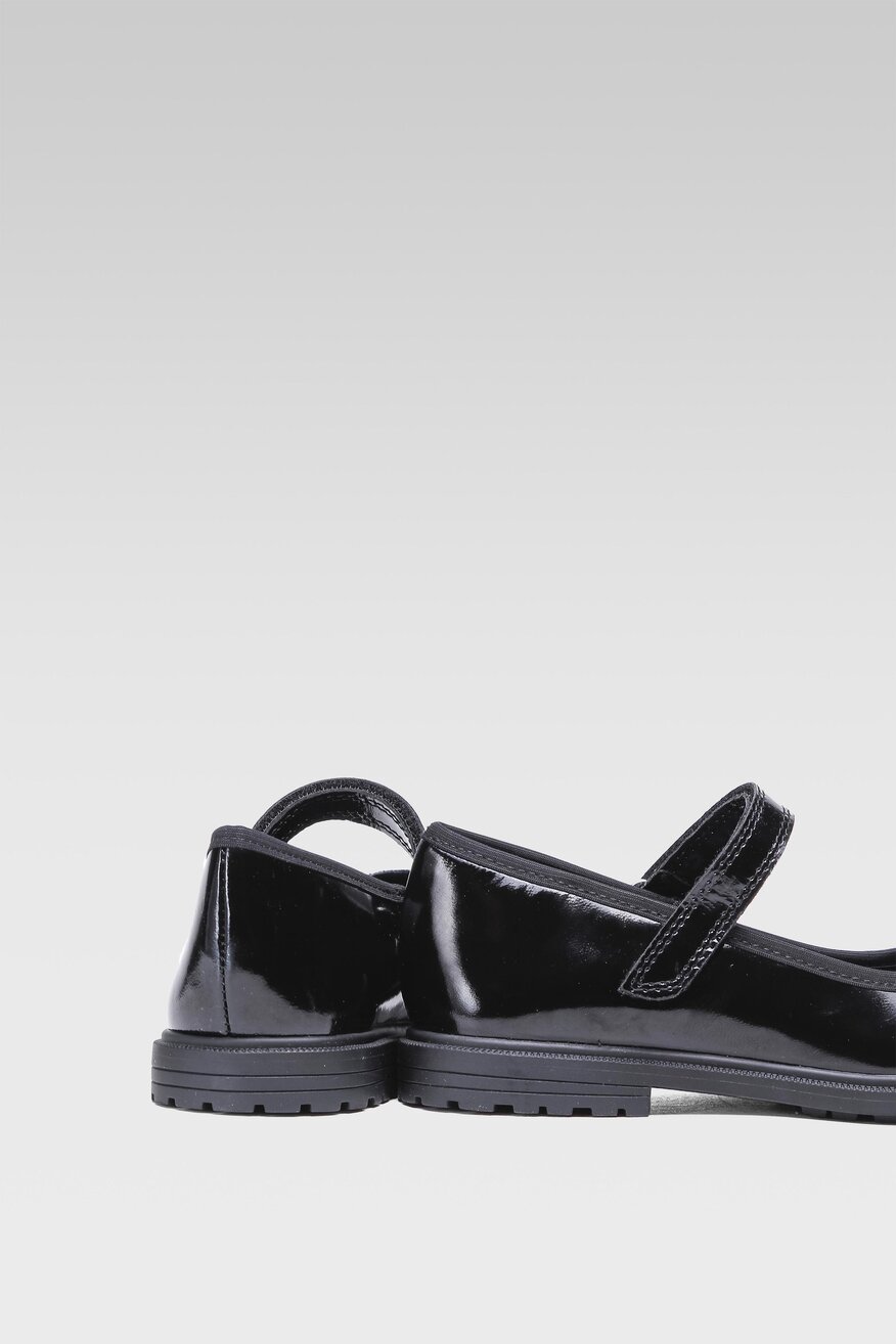 Półbuty Lasocki Young ARC-1845-01 Czarny