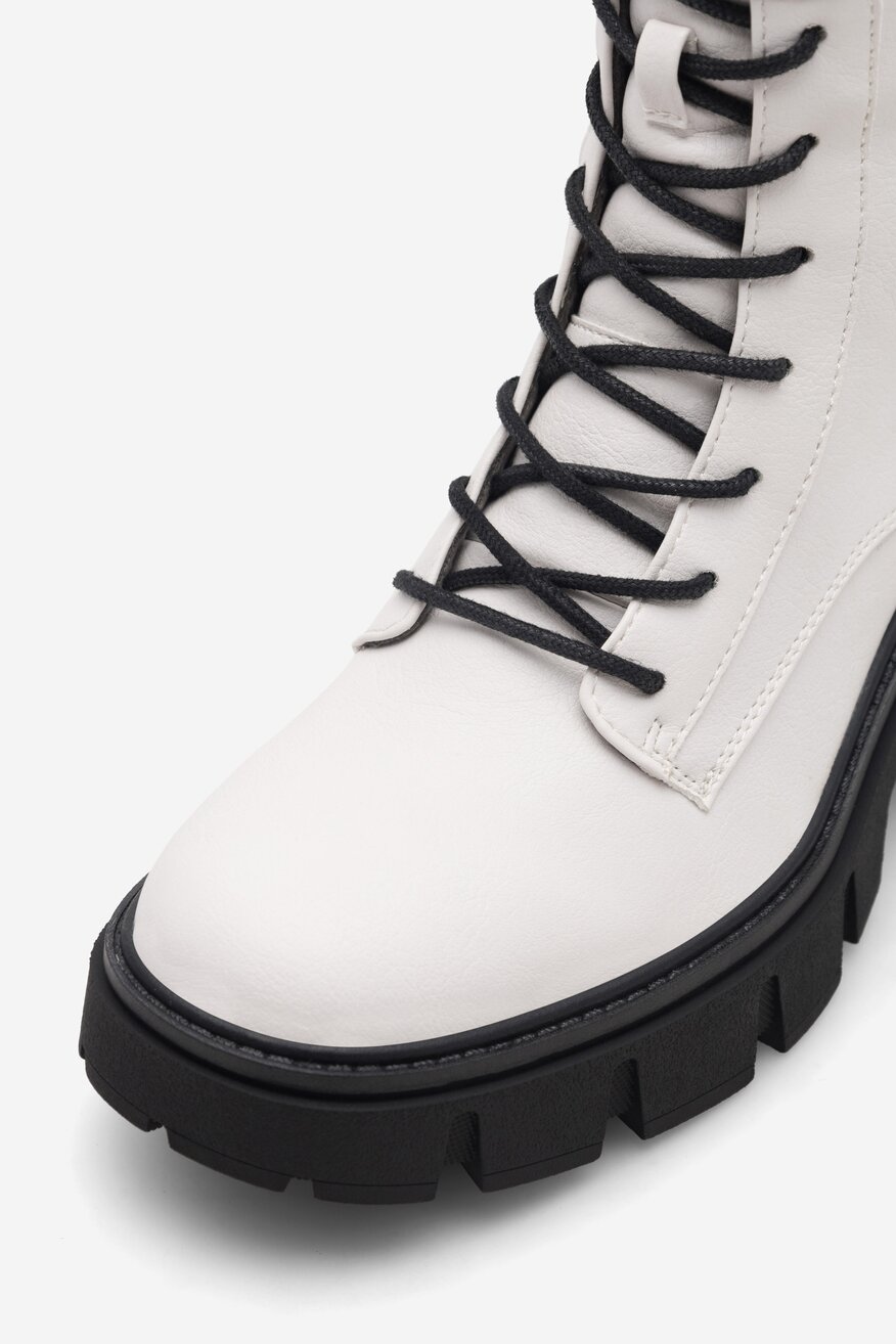 Trzewiki Mustang 1471-502 Biały