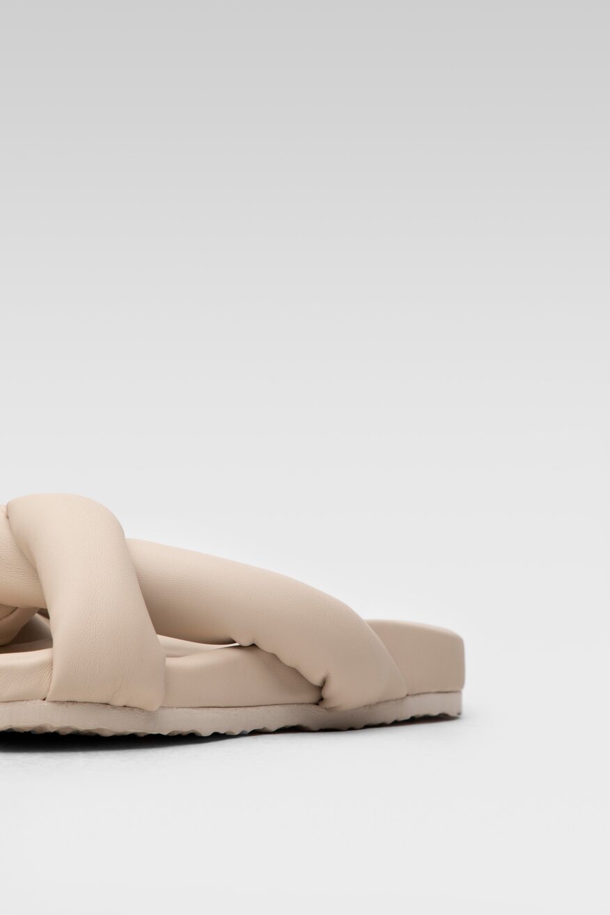 Klapki Jenny Fairy AJK0514-12 Beżowy