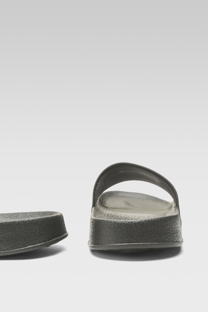 Klapki basenowe DISNEY 100 SS23-101DSTC-B Czarny