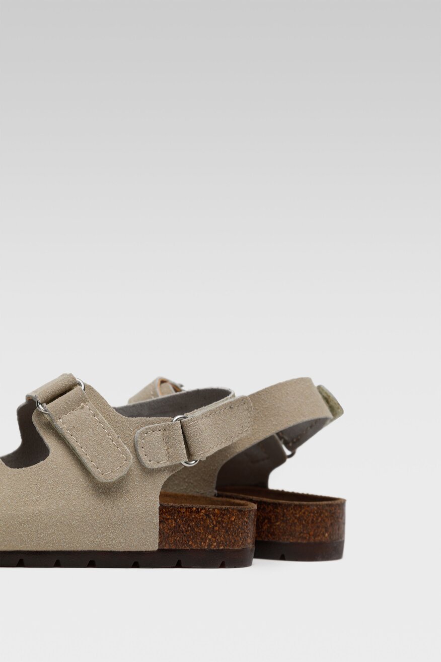 Sandały Action Boy AVO-320-004 Beżowy