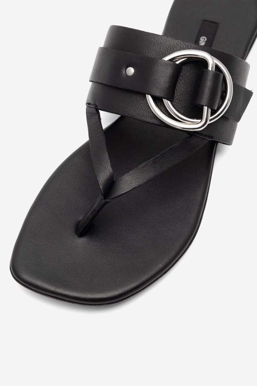 Klapki Gino Rossi YUNA-4220 Czarny