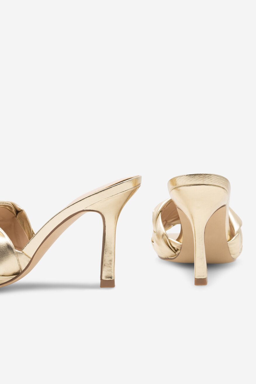 Klapki MARC FISHER F-BRIZO GOL01 Złoty