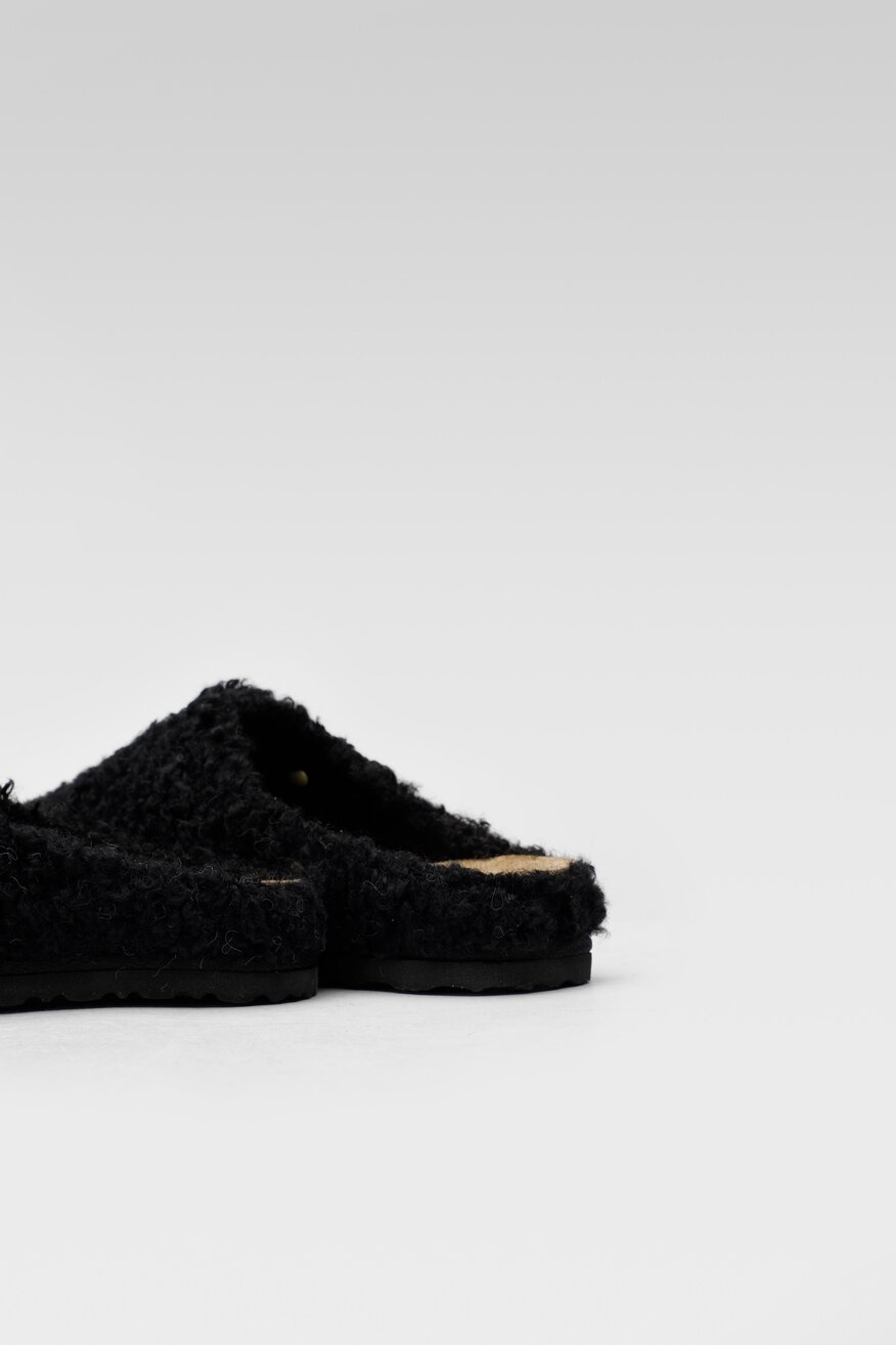 Kapcie Inblu CS15G804 Czarny