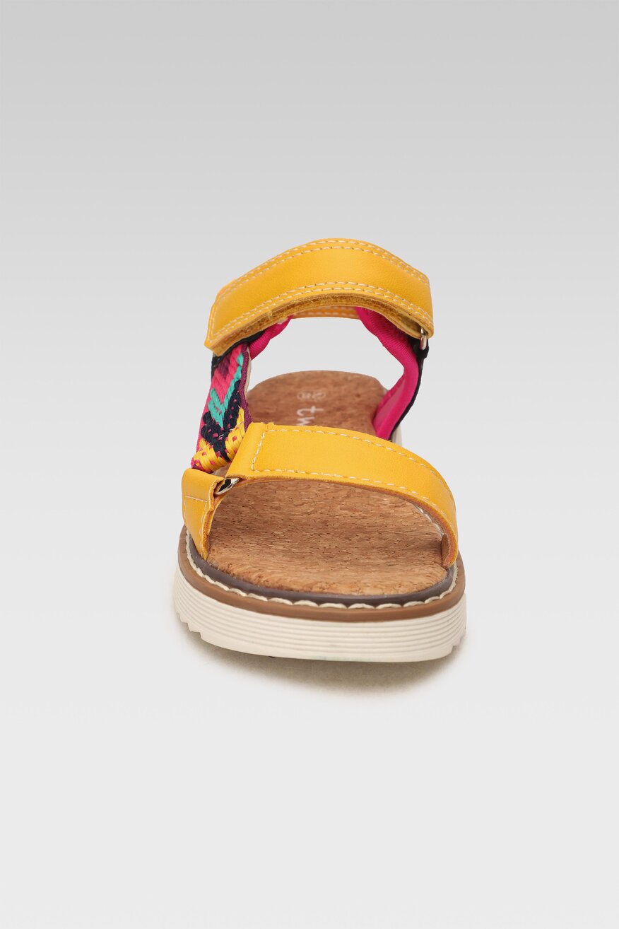 Sandały Twisty AVO-317-012 Żółty