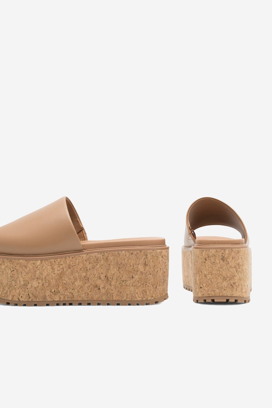 Klapki Lasocki WYL3440-4Z Beżowy ciemny