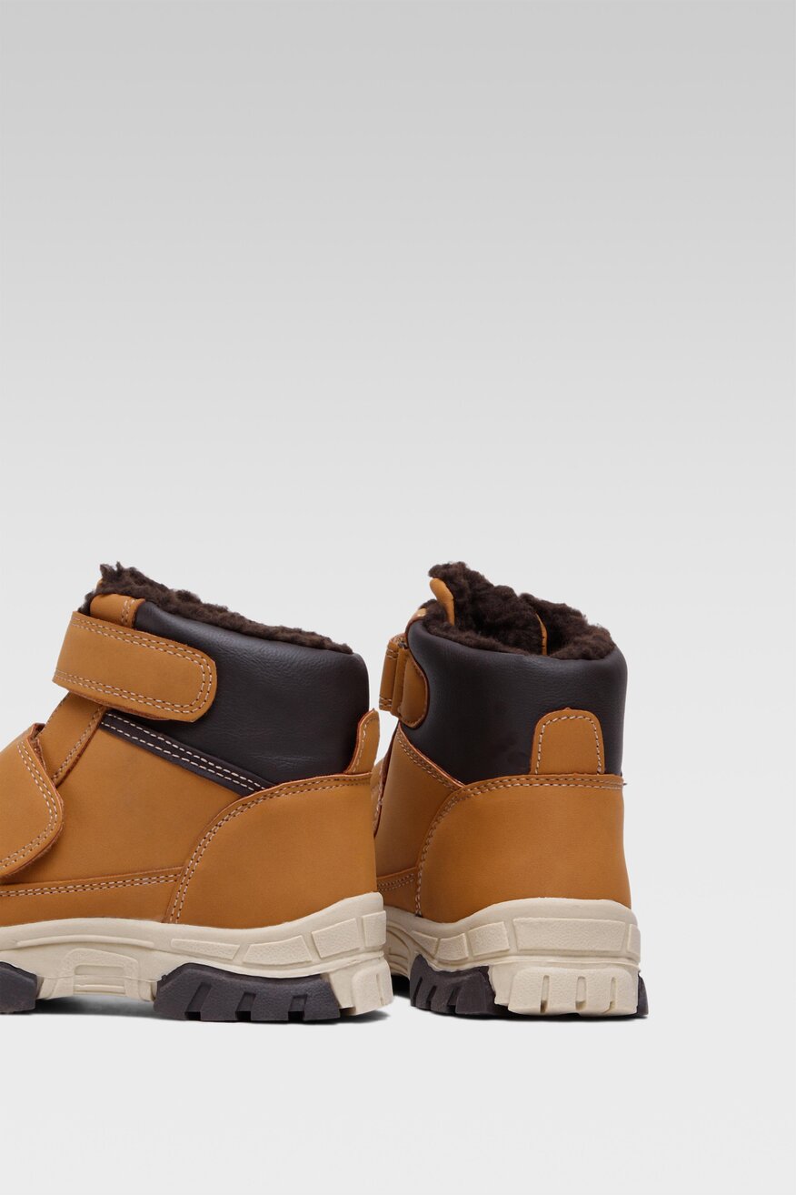 Trzewiki Action Boy CP07-2772-01(IV)CH Camel