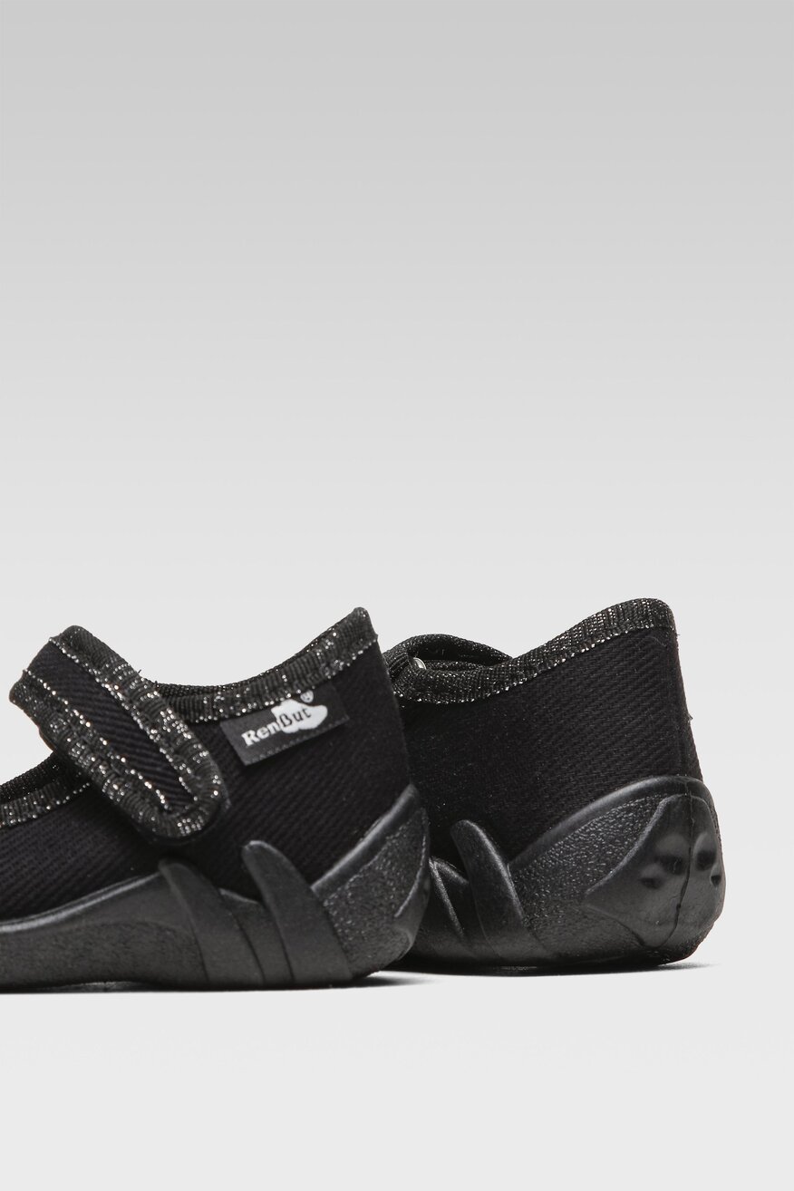 Kapcie RenBut 13-139 Czarny