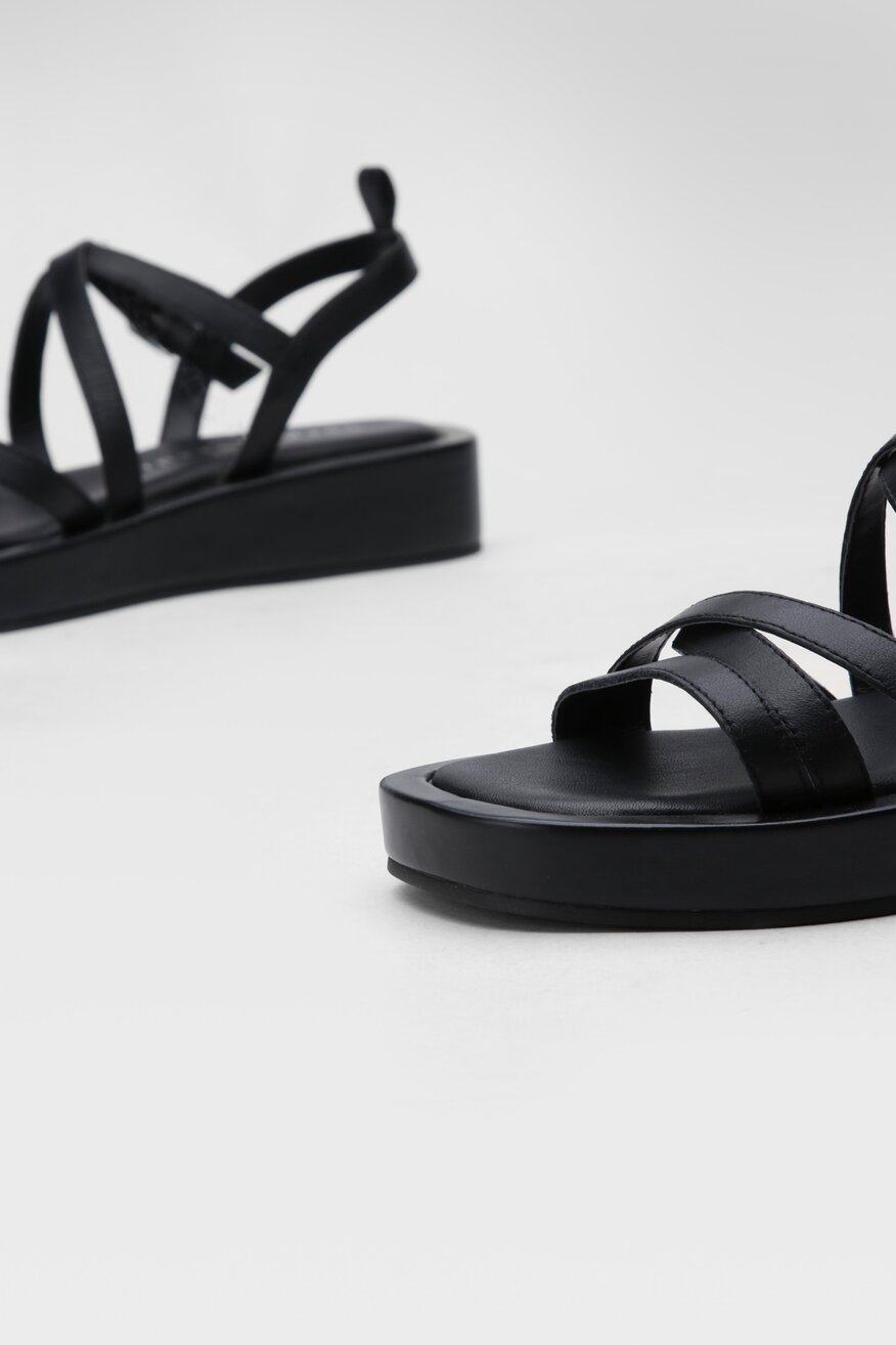 Sandały Sergio Bardi DELL-CHV-MP-02SB Czarny