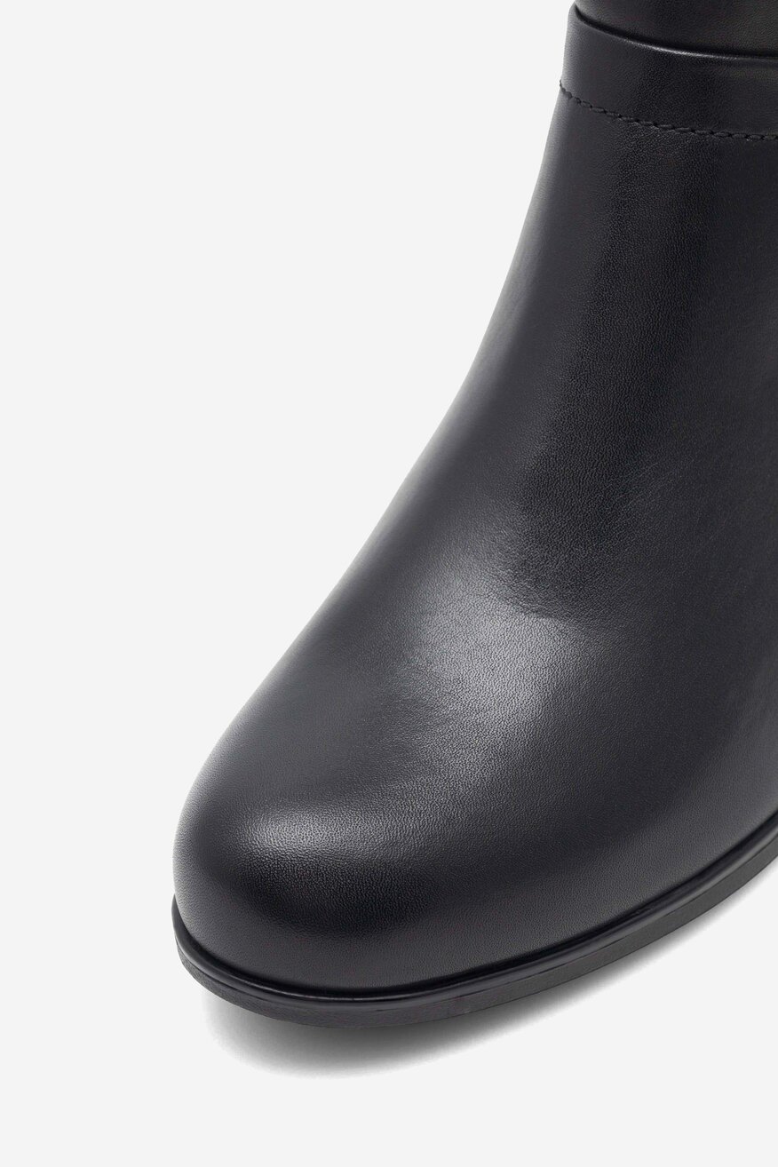 Botki Go Soft EST-GUSTA-11 Czarny