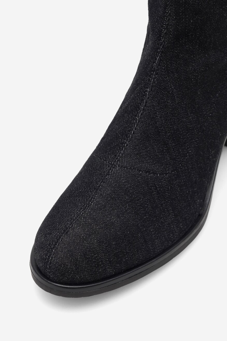 Kozaki Jenny Fairy HY PID-24-06 Czarny