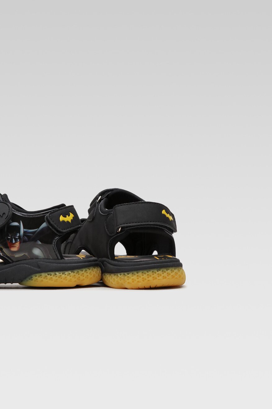 Sandały Batman CP66-SS23-174WBBAT Czarny
