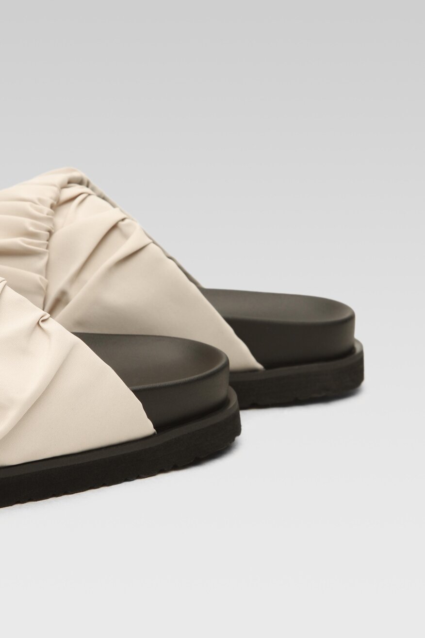 Klapki DeeZee WS02102-08 Beżowy