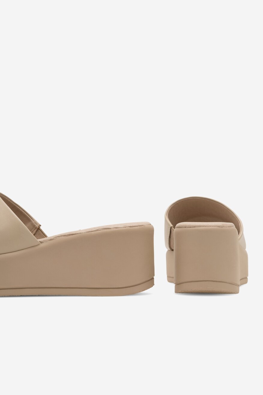 Klapki Lasocki MARSALA ARC-3030-13 Beżowy