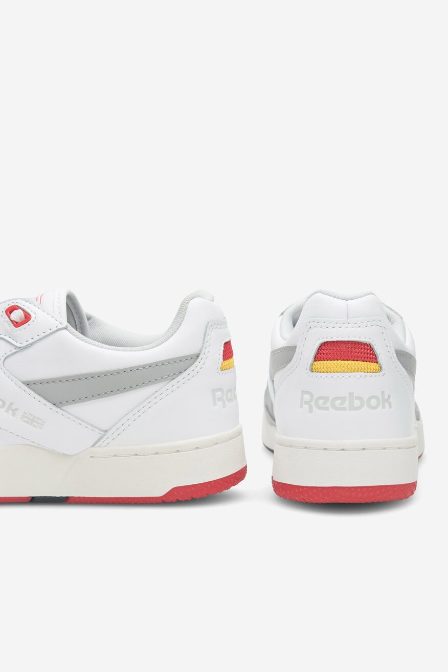 Sneakers Reebok BB 4000 II HQ3582-M Biały
