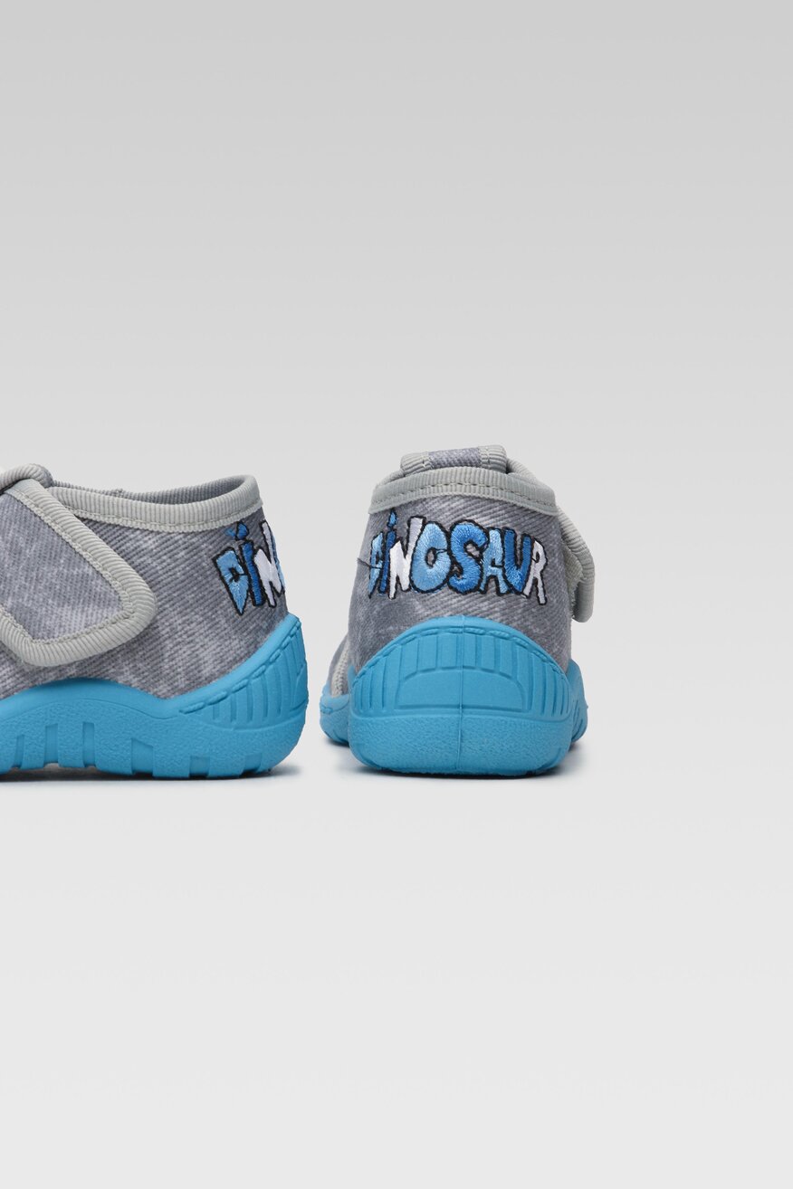 Kapcie MB MB 2K5/13 Szary jasny