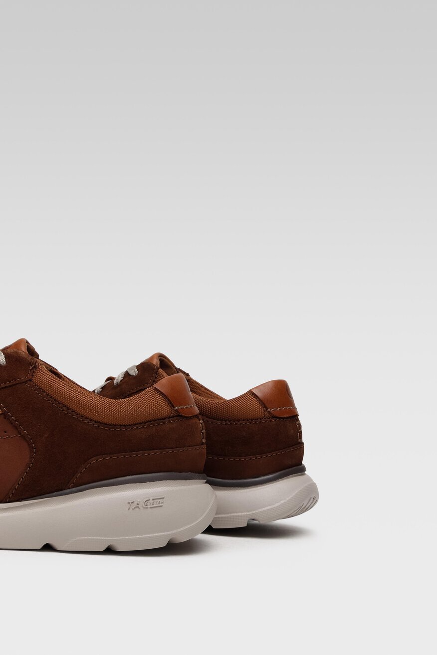 Półbuty Clarks 26163859 Brązowy