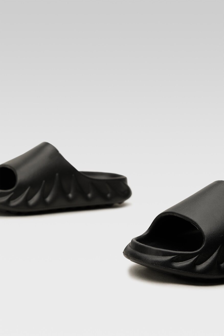 Klapki basenowe Sprandi WP88-22313 Czarny