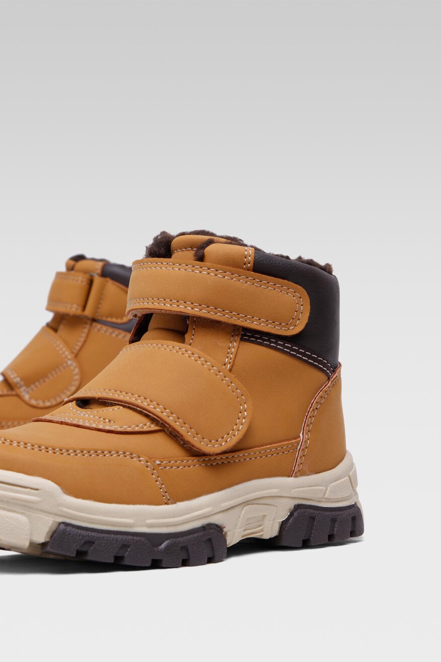 Trzewiki Action Boy CP07-2772-1(III)CH Camel