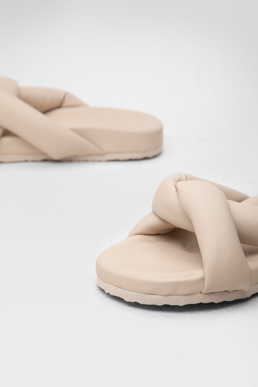 Klapki Jenny Fairy AJK0514-12 Beżowy