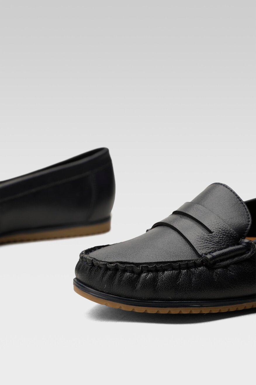 Półbuty Go Soft WI23-SARA-18 Granatowy