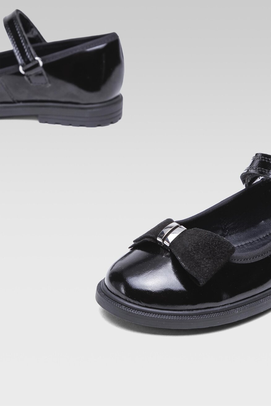 Półbuty Lasocki Young ARC-1845-01 Czarny