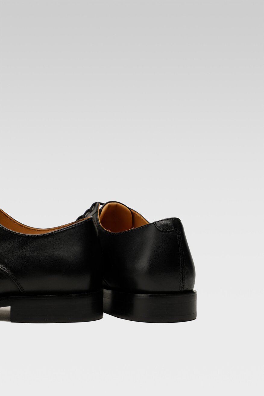 Półbuty Gino Rossi FABIO-01 122AM Czarny