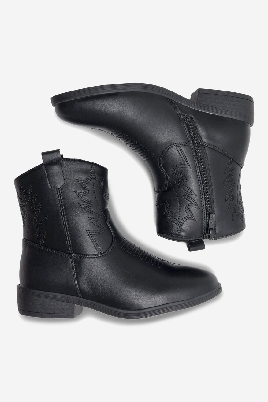 Botki Nelli Blu CM230220-17 Czarny