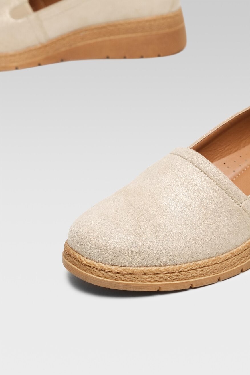 Półbuty Clara Barson LANA WS6086-02 Złoty