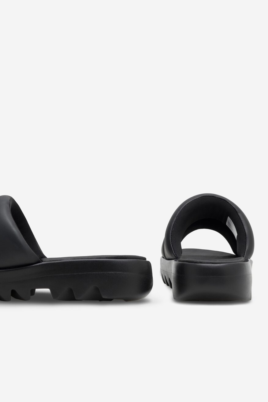 Klapki Reebok CARDI SLIDE HP2217 Czarny