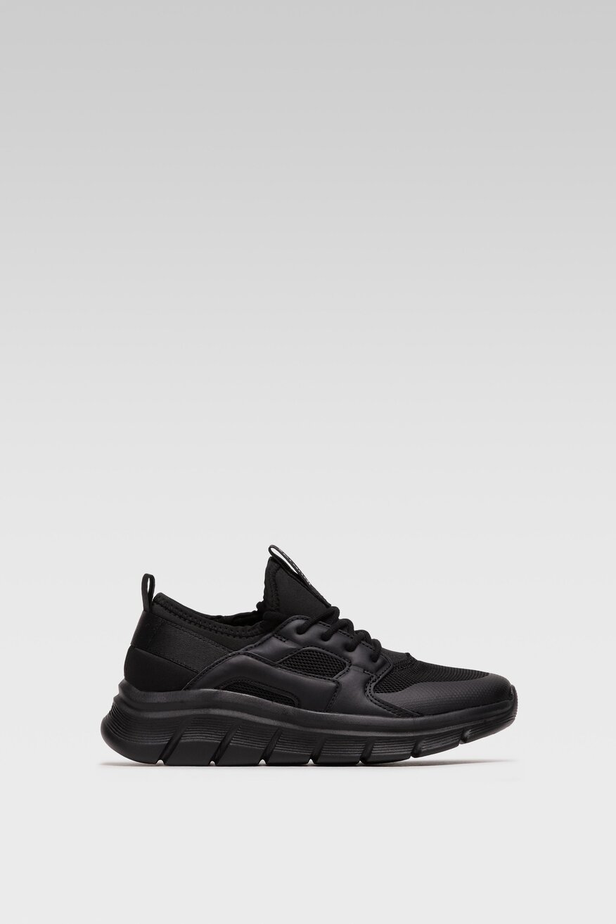 Obuwie sportowe Sprandi WP07-11618-04 Czarny