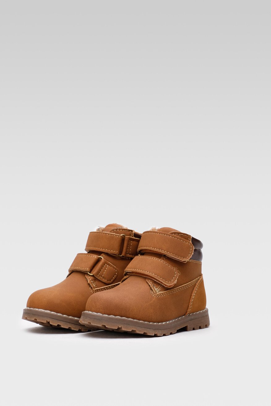 Trzewiki Action Boy CM220413-1 Camel