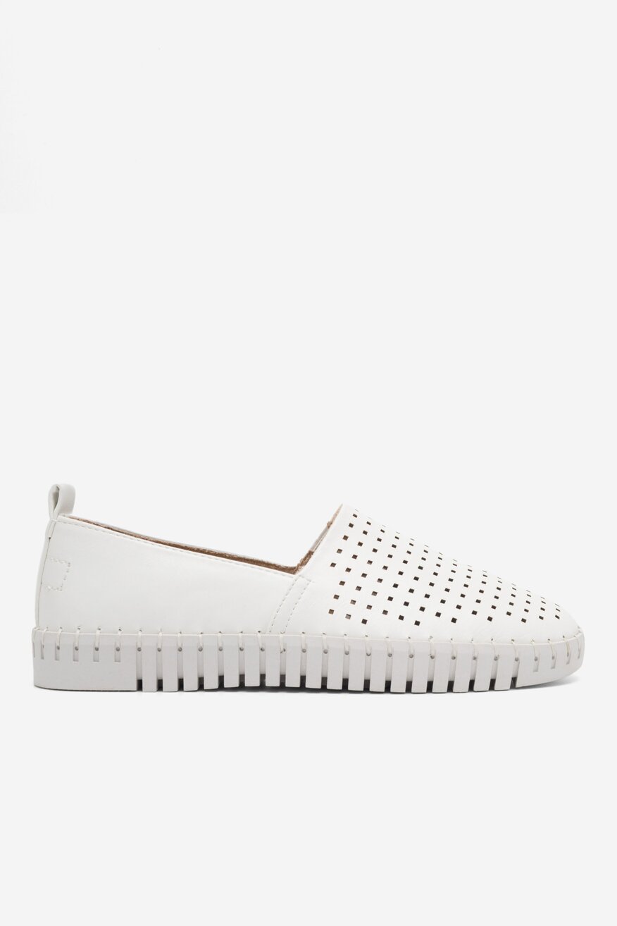 Półbuty Go Soft WENDY WSS20692-01 Biały