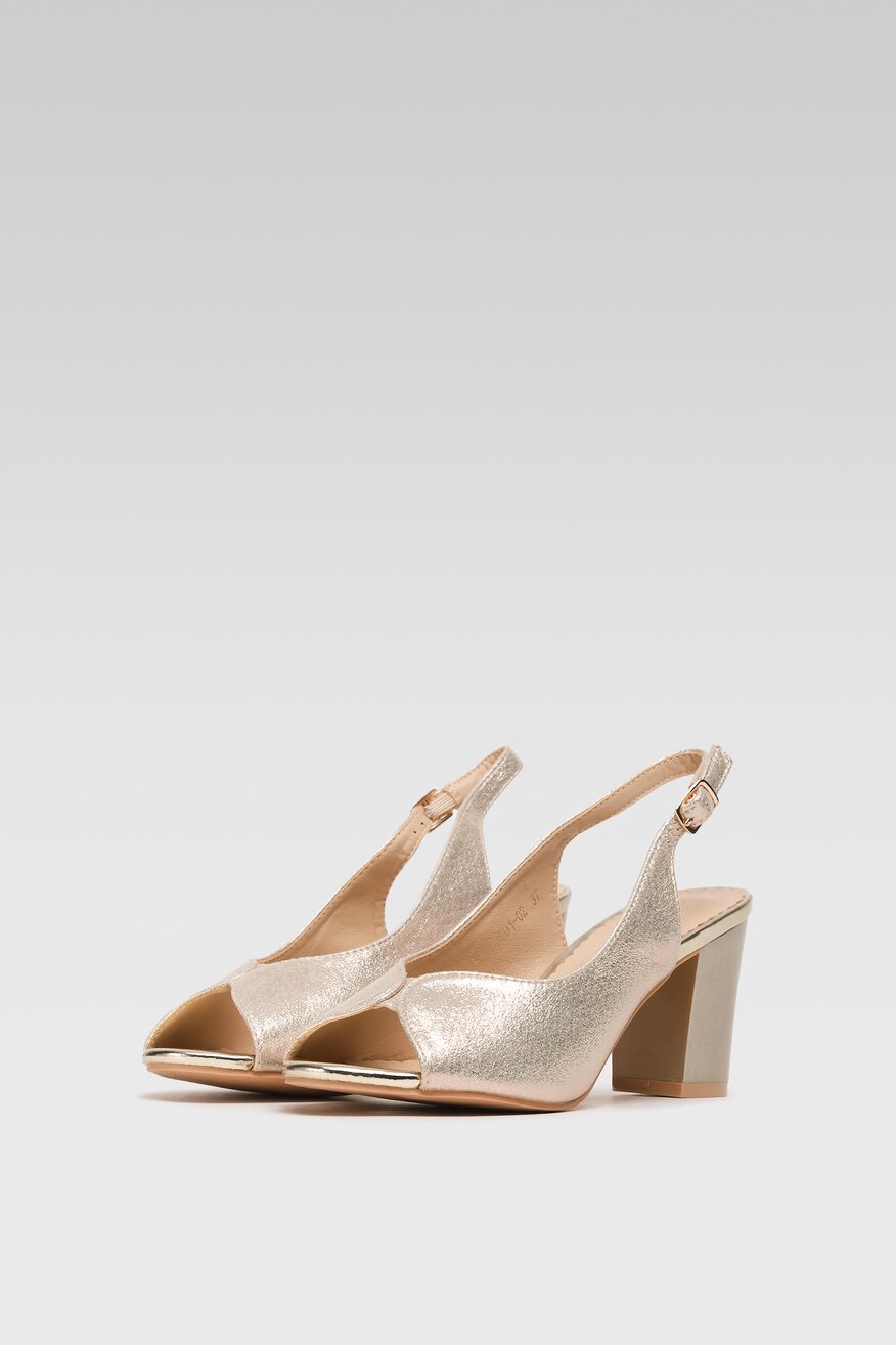 Sandały Clara Barson ACANNA KL-230801-02 Złoty