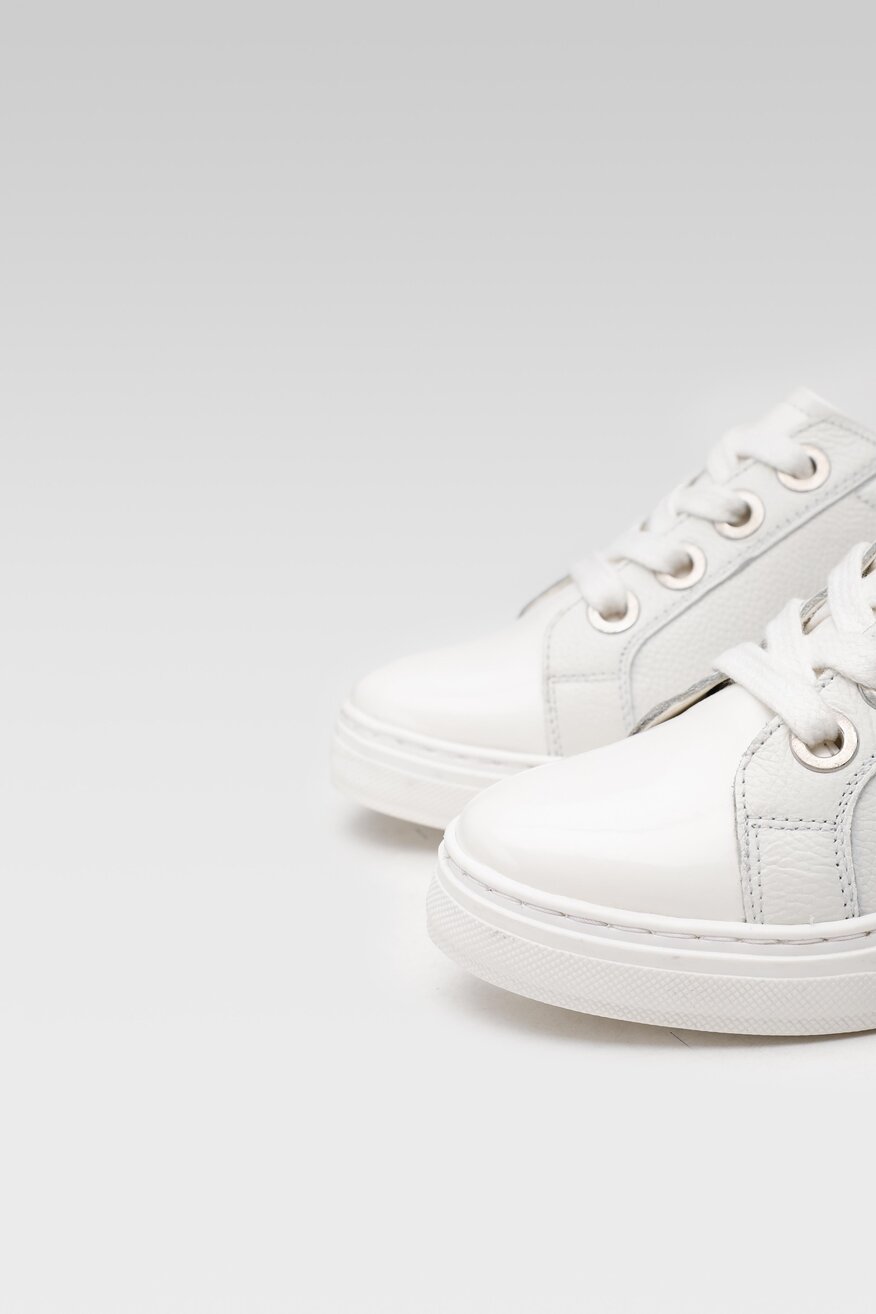 Półbuty Sarah Karen WI23-HOLLAND-01 Biały