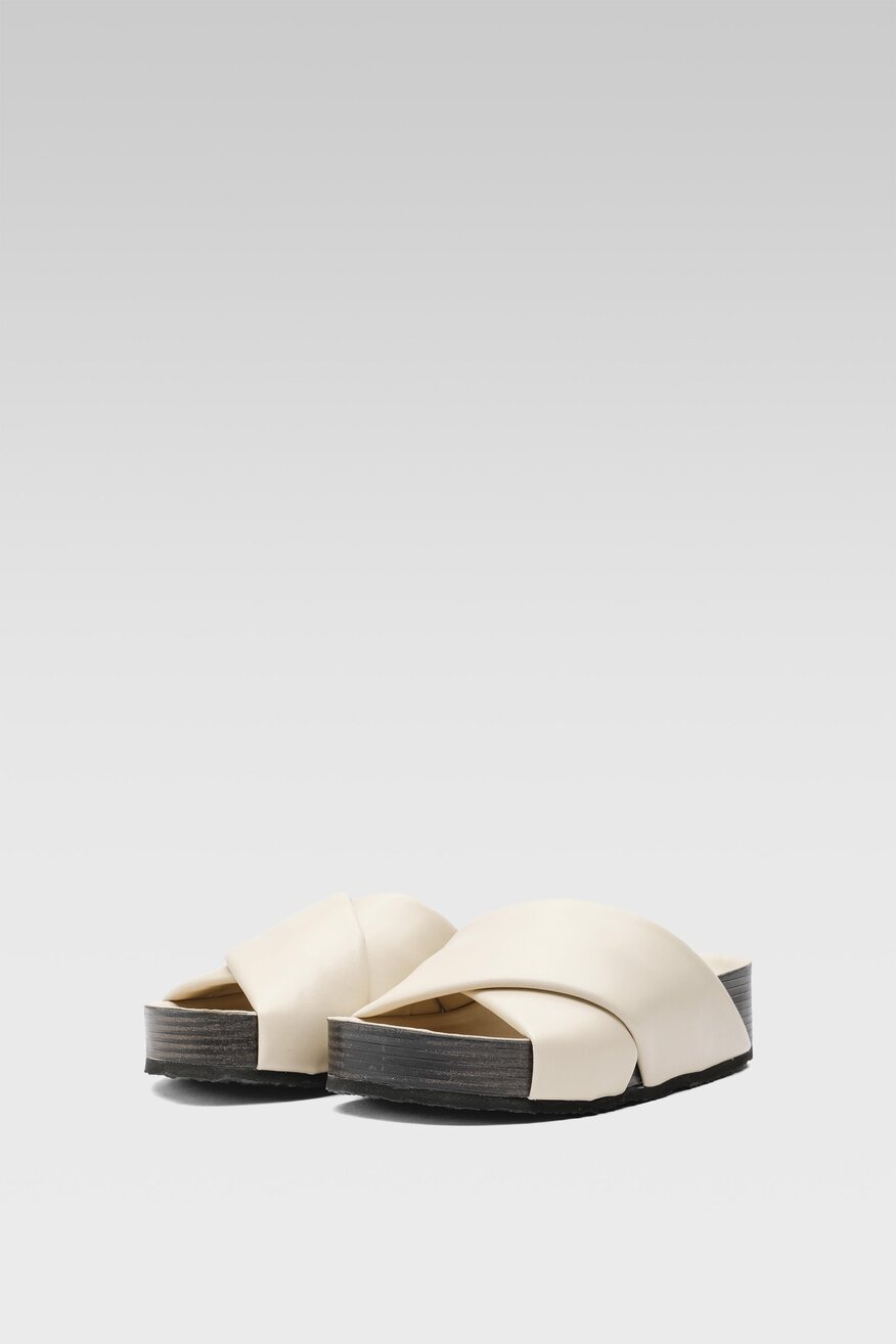 Klapki Gino Rossi 22SS20 Beżowy