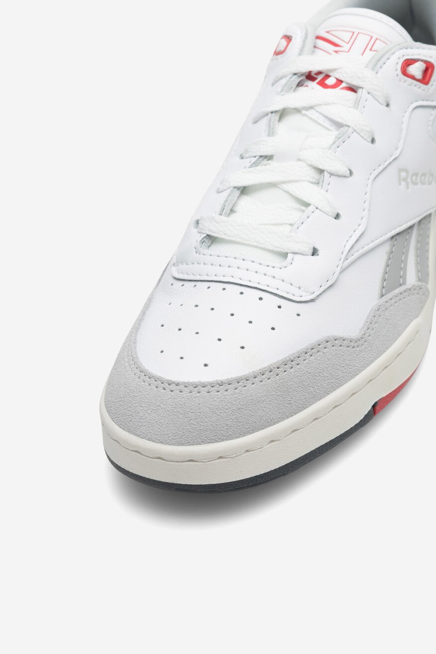 Sneakers Reebok BB 4000 II HQ3582-M Biały