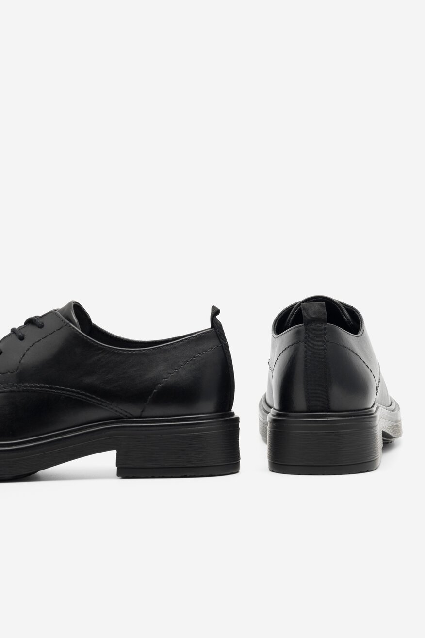 Półbuty Lasocki VIVIEN RST-VIVIEN-02 Czarny