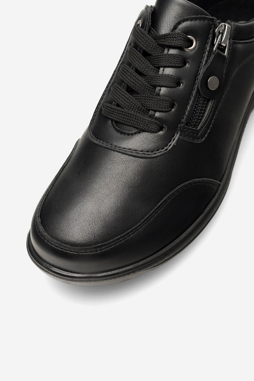 Półbuty Go Soft HESTER WSS20521-05 Czarny