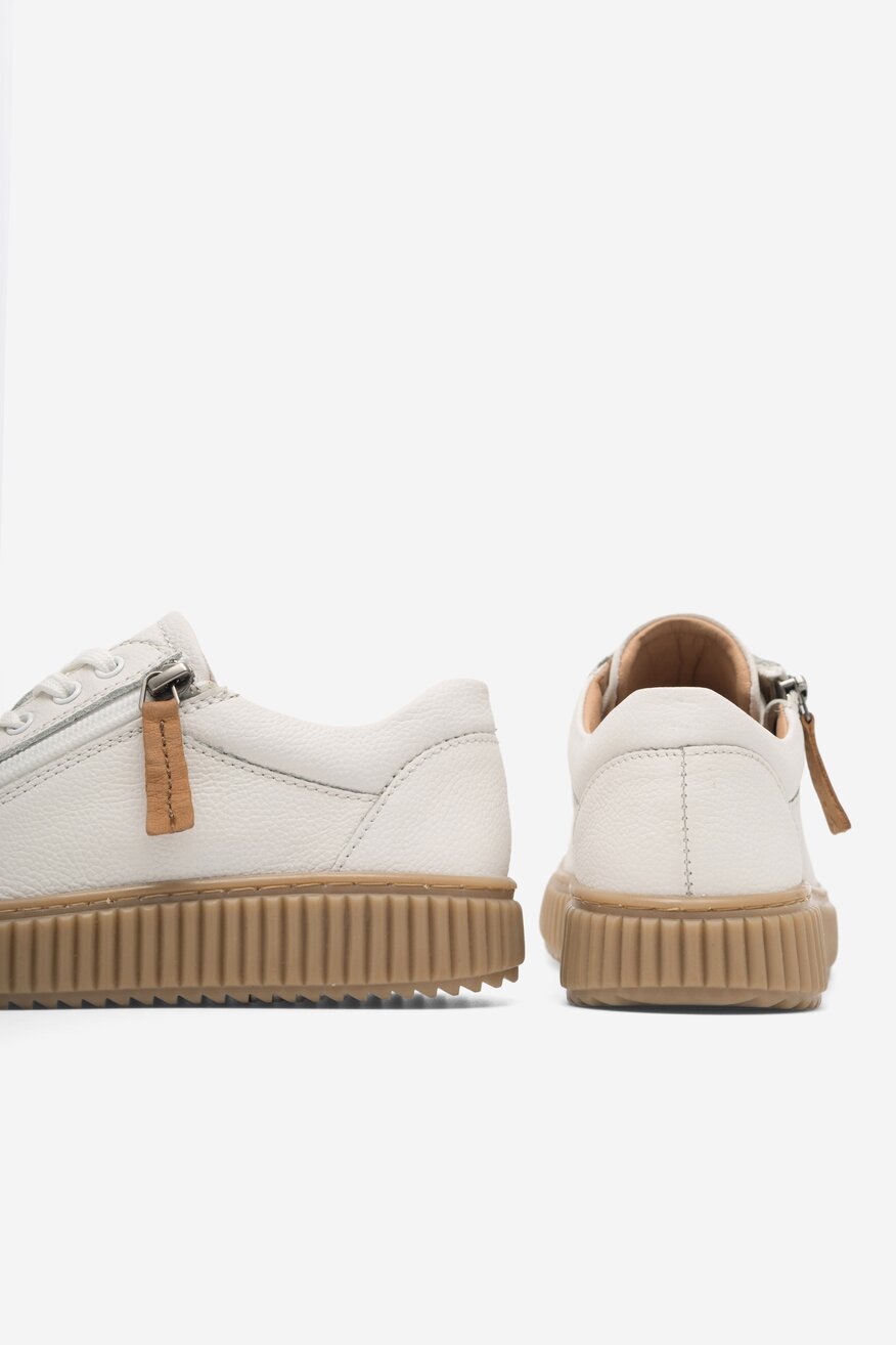 Półbuty Go Soft WI16-RN052-01 Biały