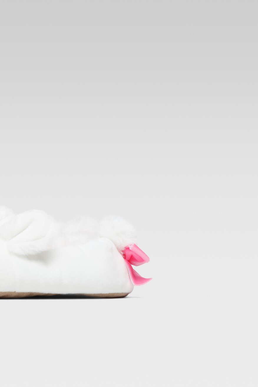 Kapcie Nelli Blu AGK22720. Biały