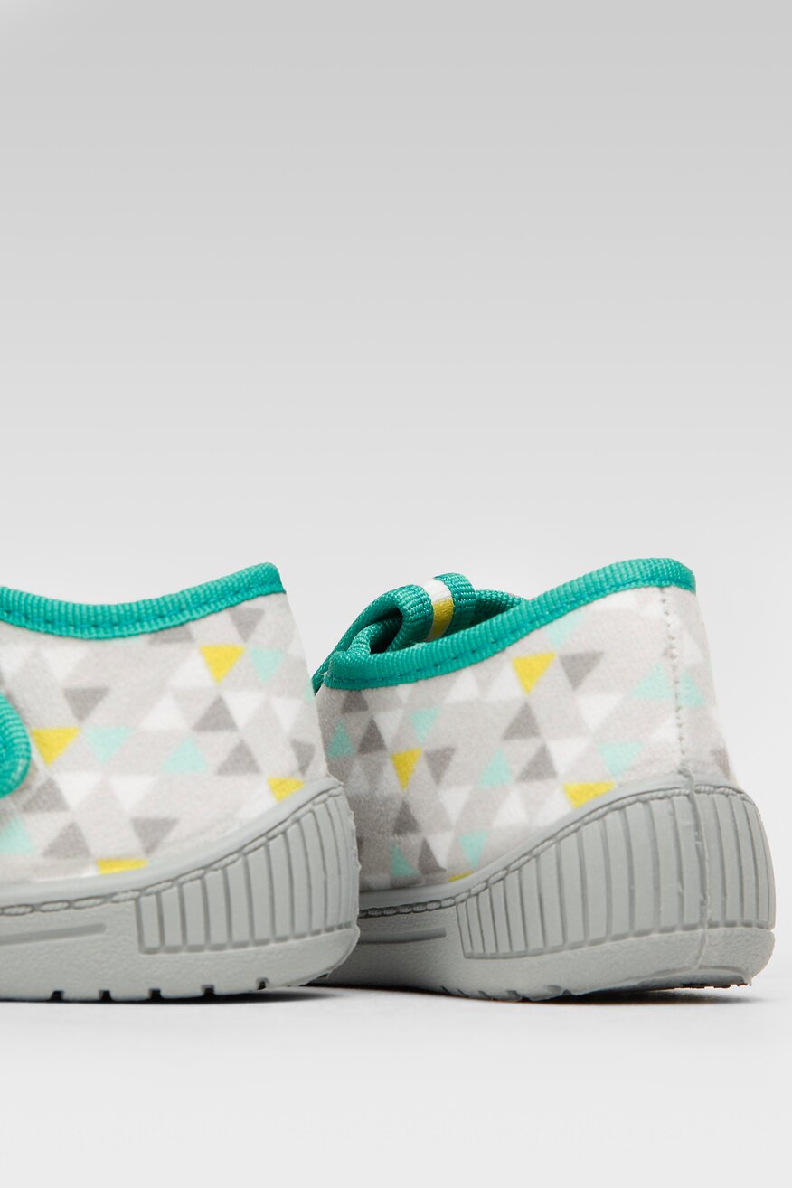 Kapcie Mickey&Friends MB-AW22-002DSTC-B Zielony