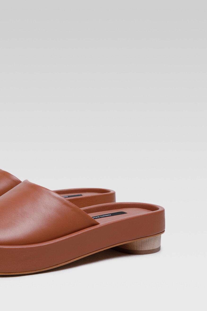 Klapki Gino Rossi 22SS17 Camel