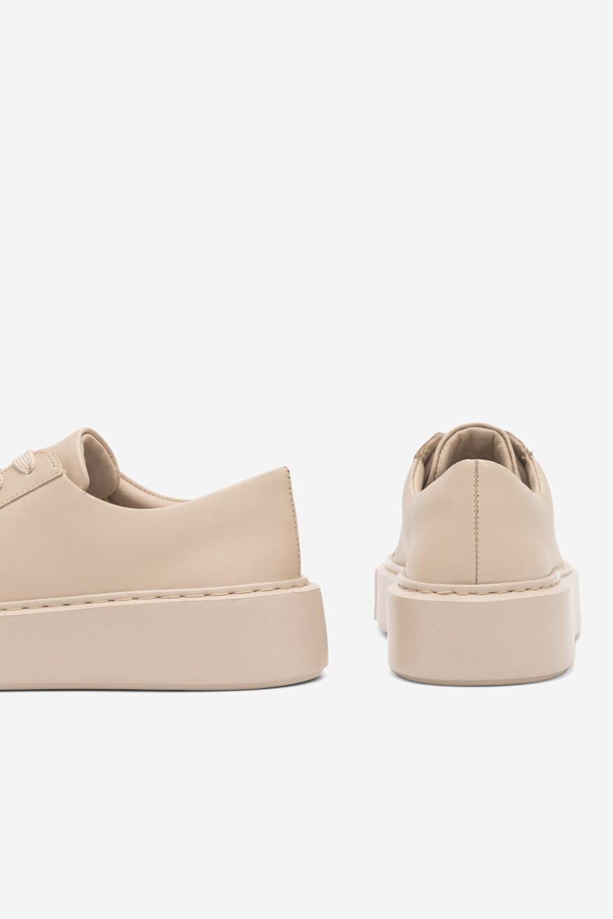 Półbuty Gino Rossi WI23-BOZEMAN-02 Beżowy