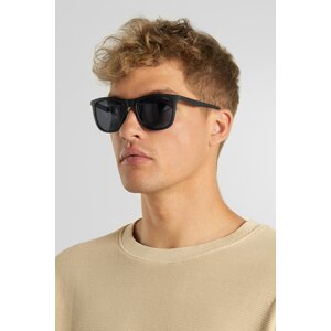 Okulary przeciwsłoneczne z filtrem UV-3