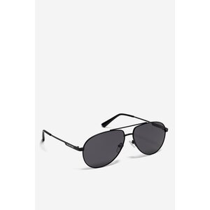 Okulary przeciwsłoneczne z filtrem UV-3