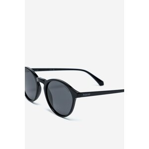 Okulary przeciwsłoneczne z filtrem UV-3