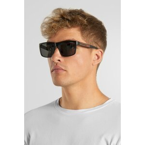 Okulary przeciwsłoneczne z filtrem UV-3